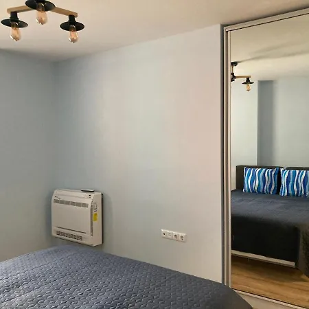 Victor's , With Private Parking Apartament *