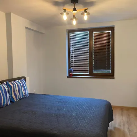 Victor's , With Private Parking *