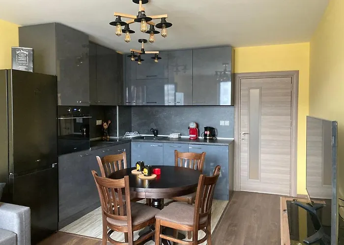 Victor's , With Private Parking Apartment Varna